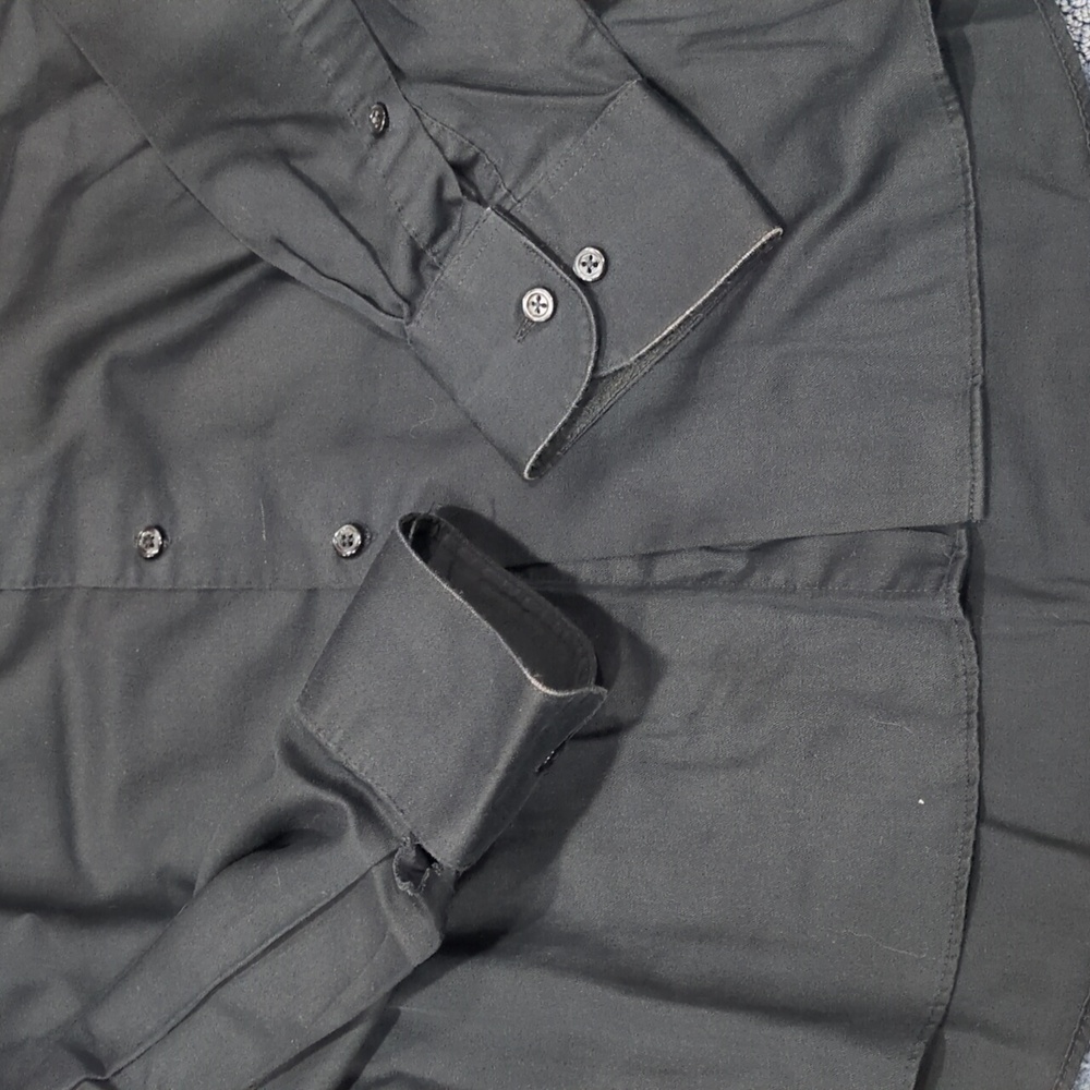 Men's VanHeusen LS button down dress shirts, BUNDLE OF 4 - Picture 3 of 7